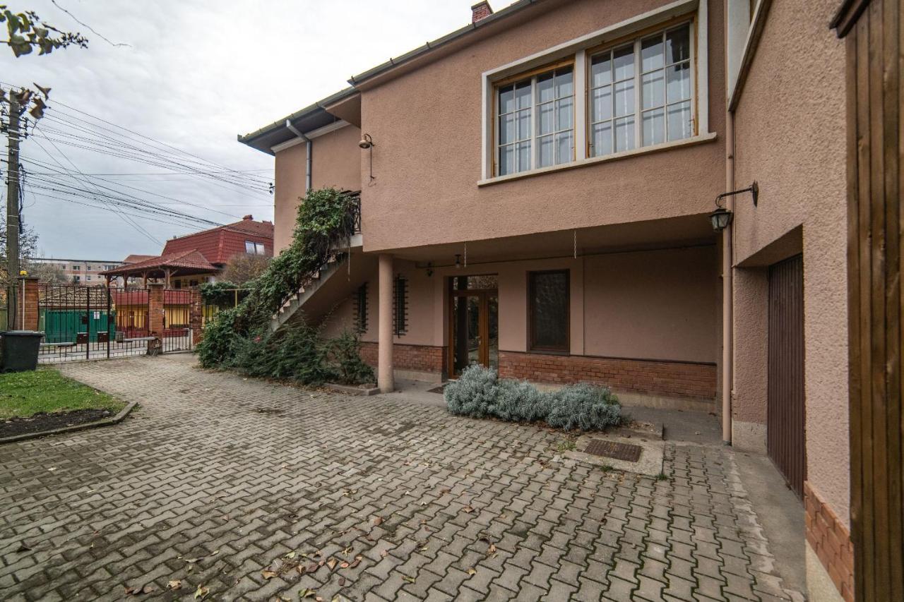 City House Temeşvar Dış mekan fotoğraf